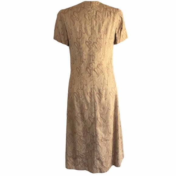 TRUE VINTAGE Gold Paisley 2PC Sheath & Jac… - Picture 5 of 10